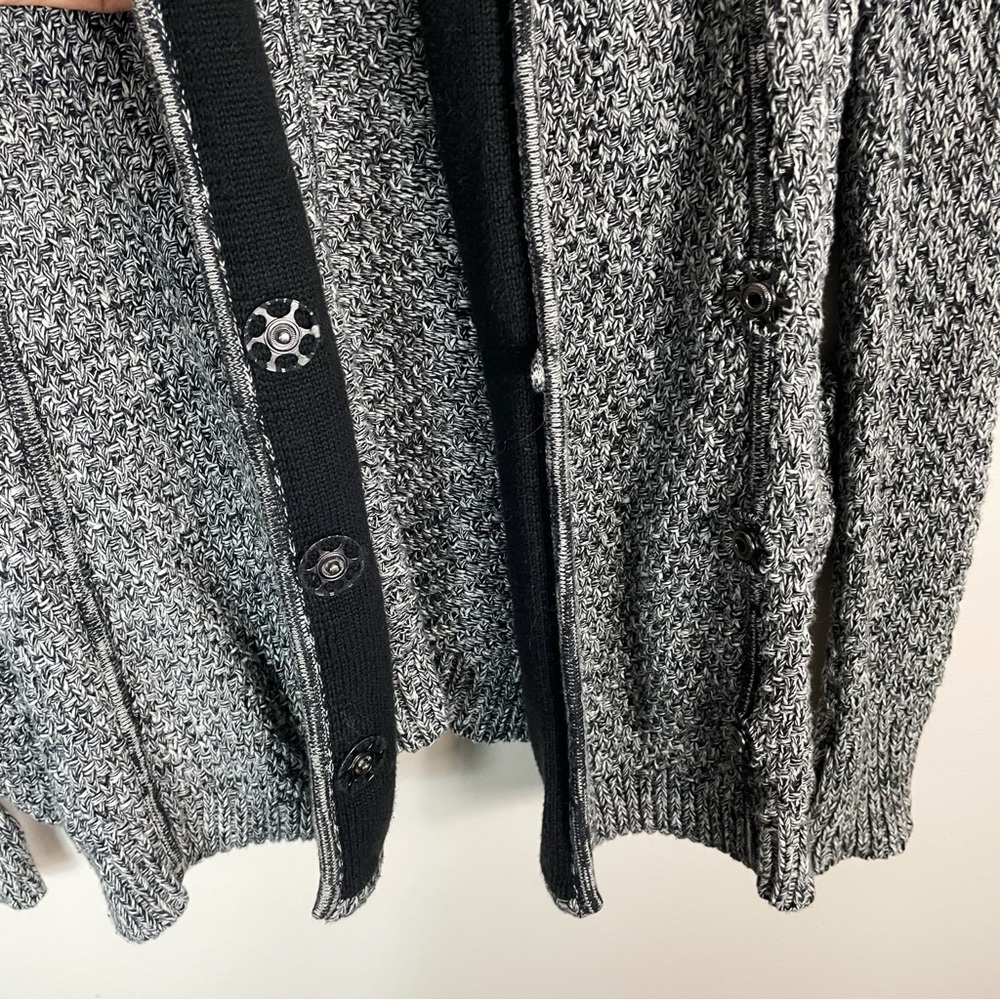lululemon athletica Gray and Black Cardigan - Picture 10 of 12